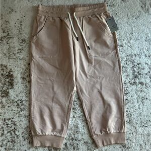 NEW Jogger capris